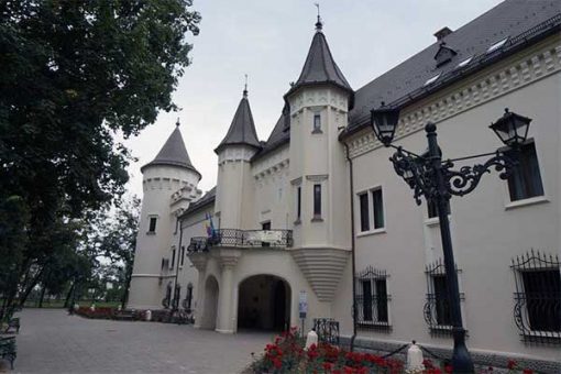 Nagykároly - Károlyi-kastély