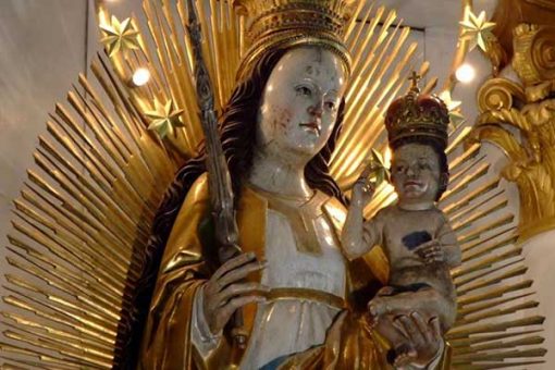 19-Csíksomlyó ferencesek kegytemploma, csodatévő Szűz Mária